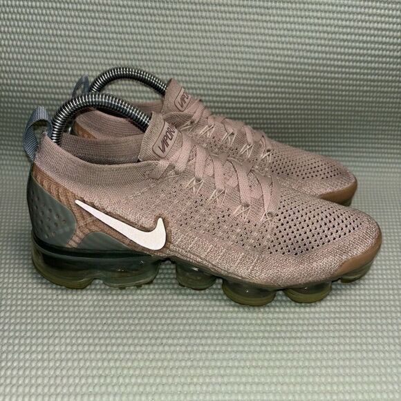 Nike Air Vapormax Flyknit 2 Shoes Womens Size 7.5 942843-203 Rose Gold Bio Beige - Picture 1 of 9